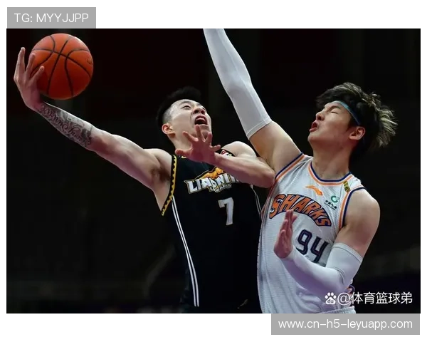 球队在赛场上展现的精神面貌获社会广泛好评,形容球队精神的句子 球队在赛场上展现的精神面貌获社会广泛好评,形容球队精神的句子